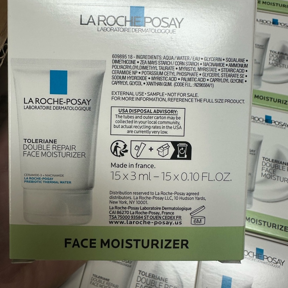 La Roche-Posay Face Moisturizer - Picture 2 of 2